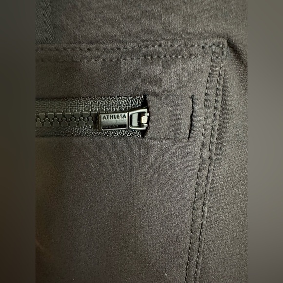 Athleta Headlands Hybrid Cargo size 10 - Picture 7 of 10